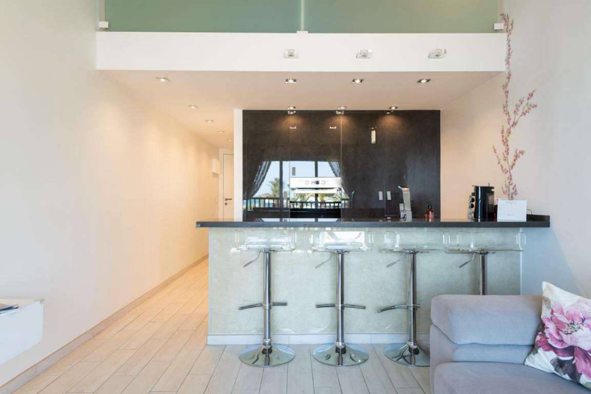 Lidia & Paco Home Two Bedrooms Beachfront Playa Del Aguila  Εξωτερικό φωτογραφία
