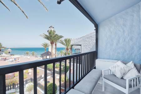 Lidia & Paco Home Two Bedrooms Beachfront Playa Del Aguila  Εξωτερικό φωτογραφία